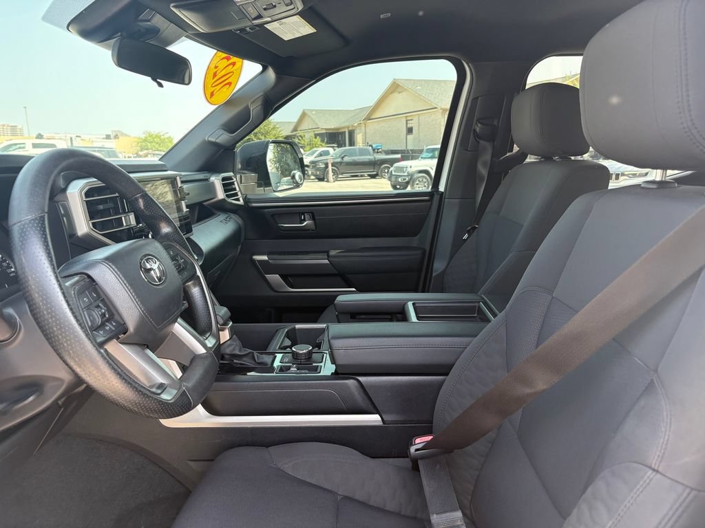 Used 2025 Toyota Tundra SR5 w/ SR5 Convenience Package AWD/4WD image 12