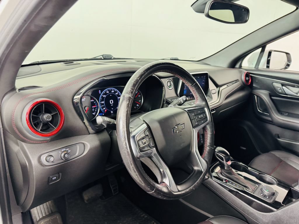 Used 2022 Chevrolet Blazer RS w/ Enhanced Convenience Package FWD image 11