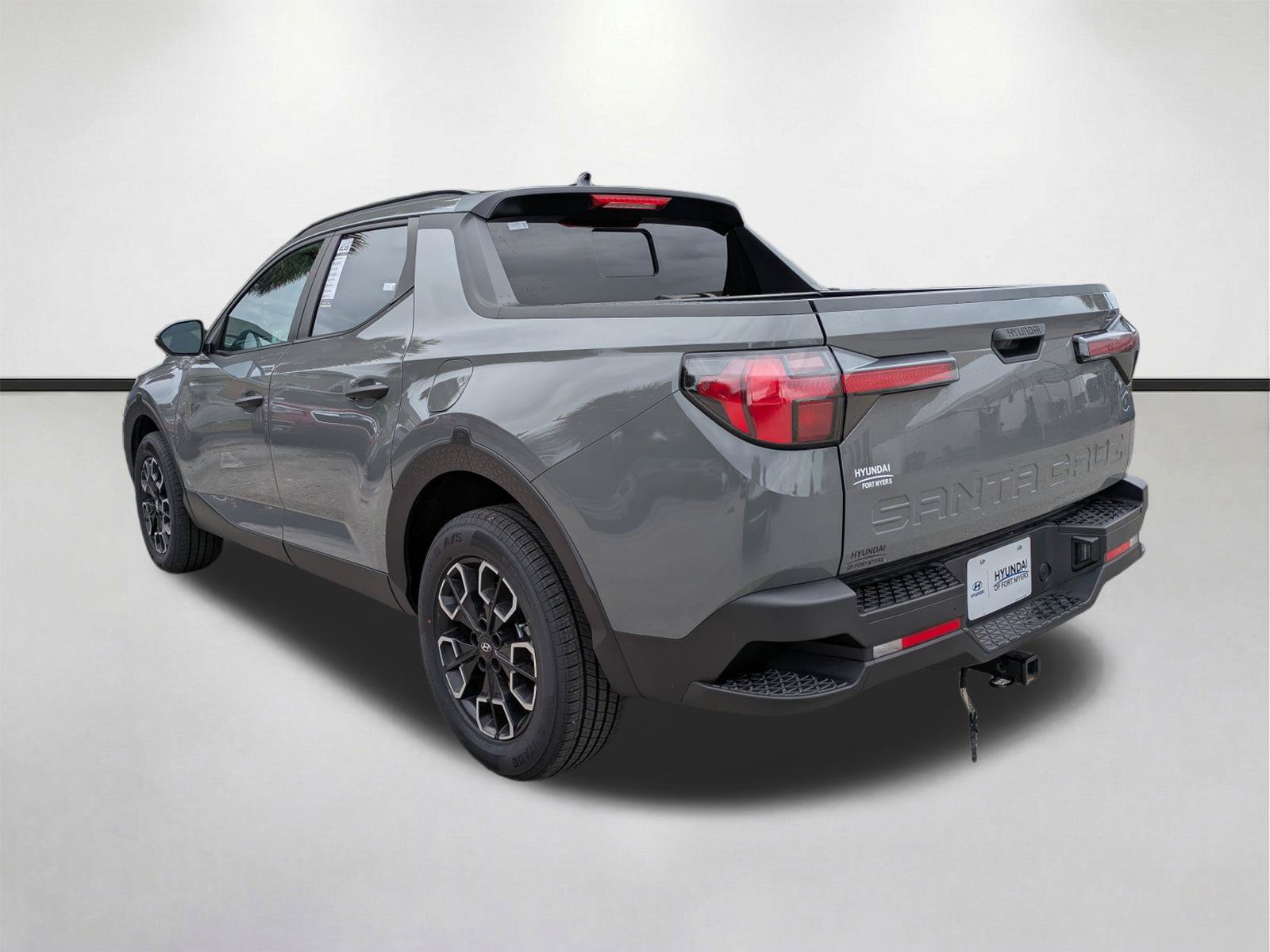 Used 2024 Hyundai Santa Cruz SEL w/ Activity Package FWD image 7