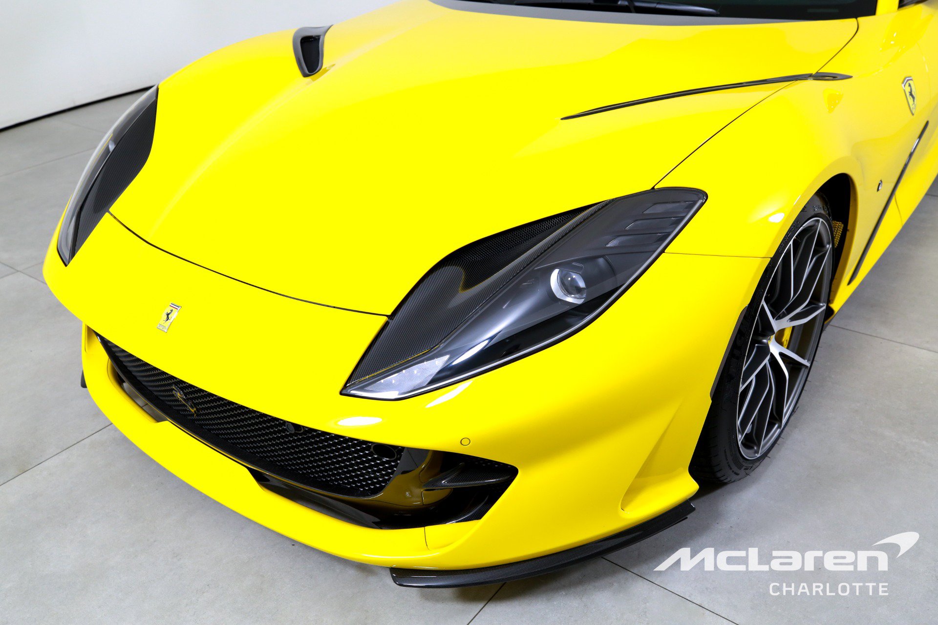Used 2023 Ferrari 812 GTS RWD image 33