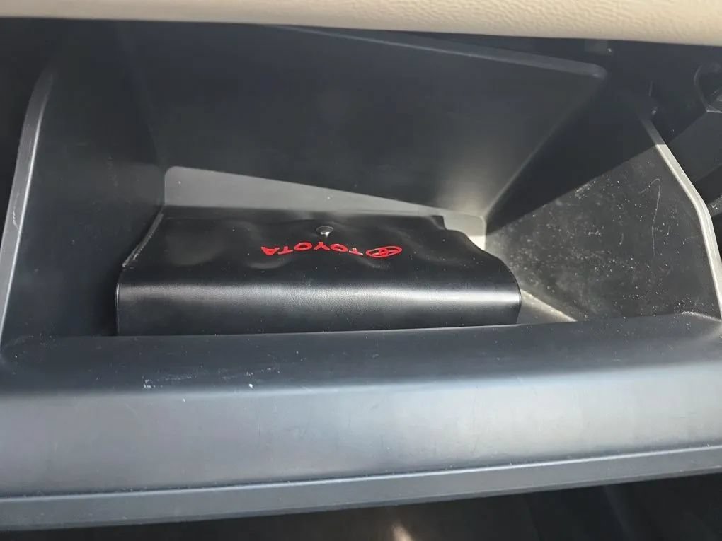 Used 2020 Toyota Corolla LE FWD image 34