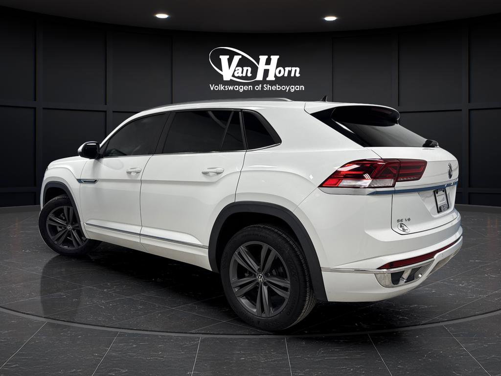 Used 2021 Volkswagen Atlas Cross Sport SE w/ Panoramic Sunroof Package image 3