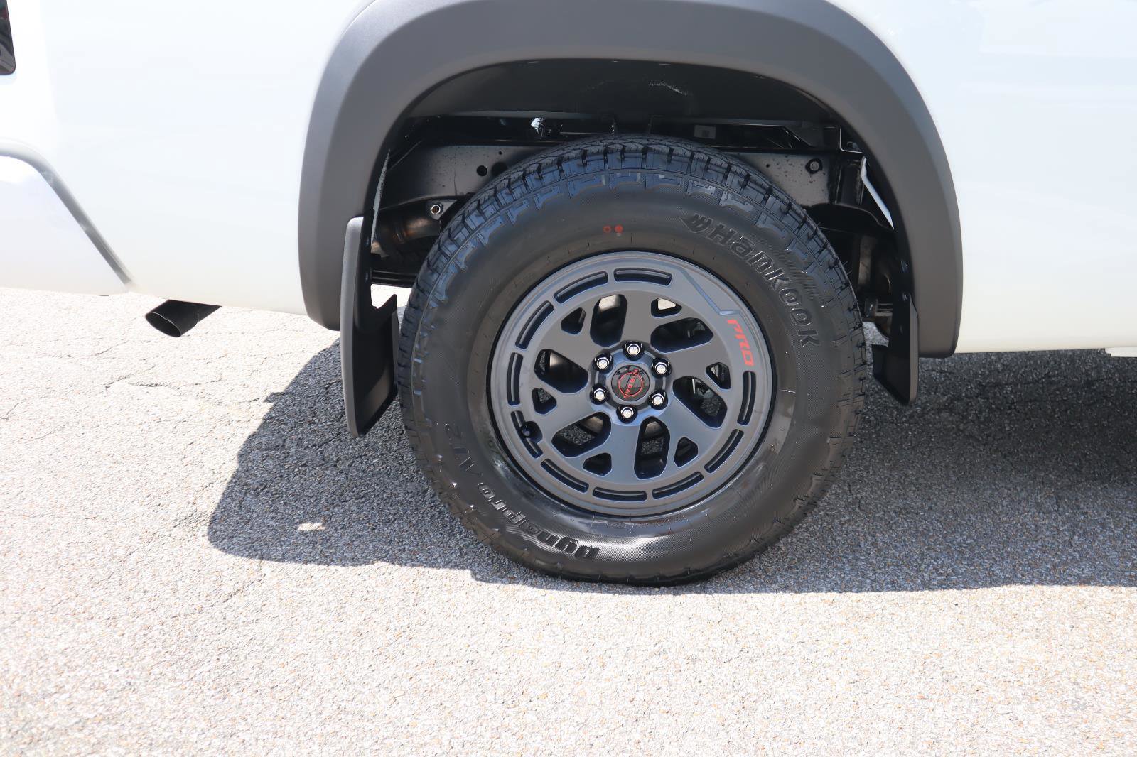 New 2026 Nissan Frontier SV image 14