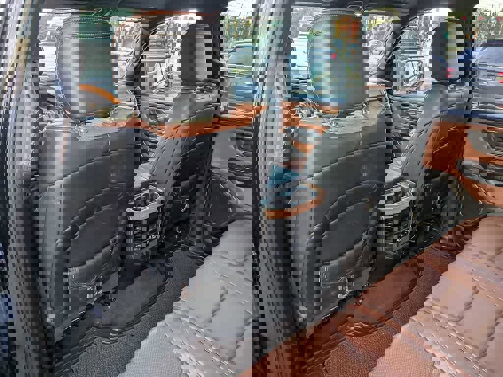 Used 2019 RAM 1500 Limited AWD/4WD image 17