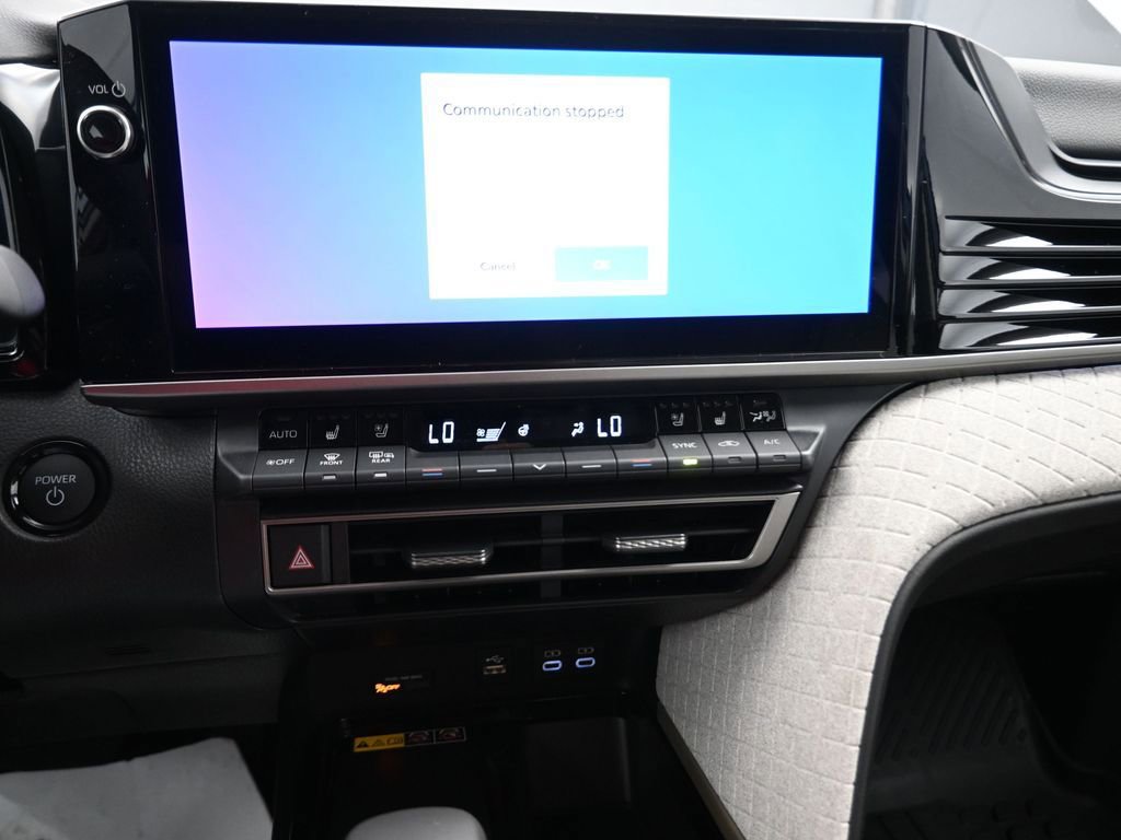 Used 2026 Toyota Camry XLE w/ Premium Plus Package image 10