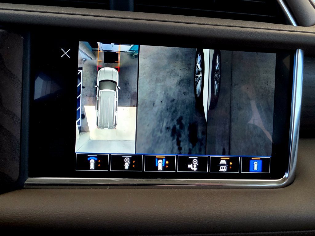 Used 2024 GMC Yukon XL Denali AWD/4WD image 73