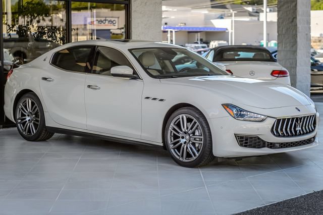Used 2018 Maserati Ghibli RWD image 4