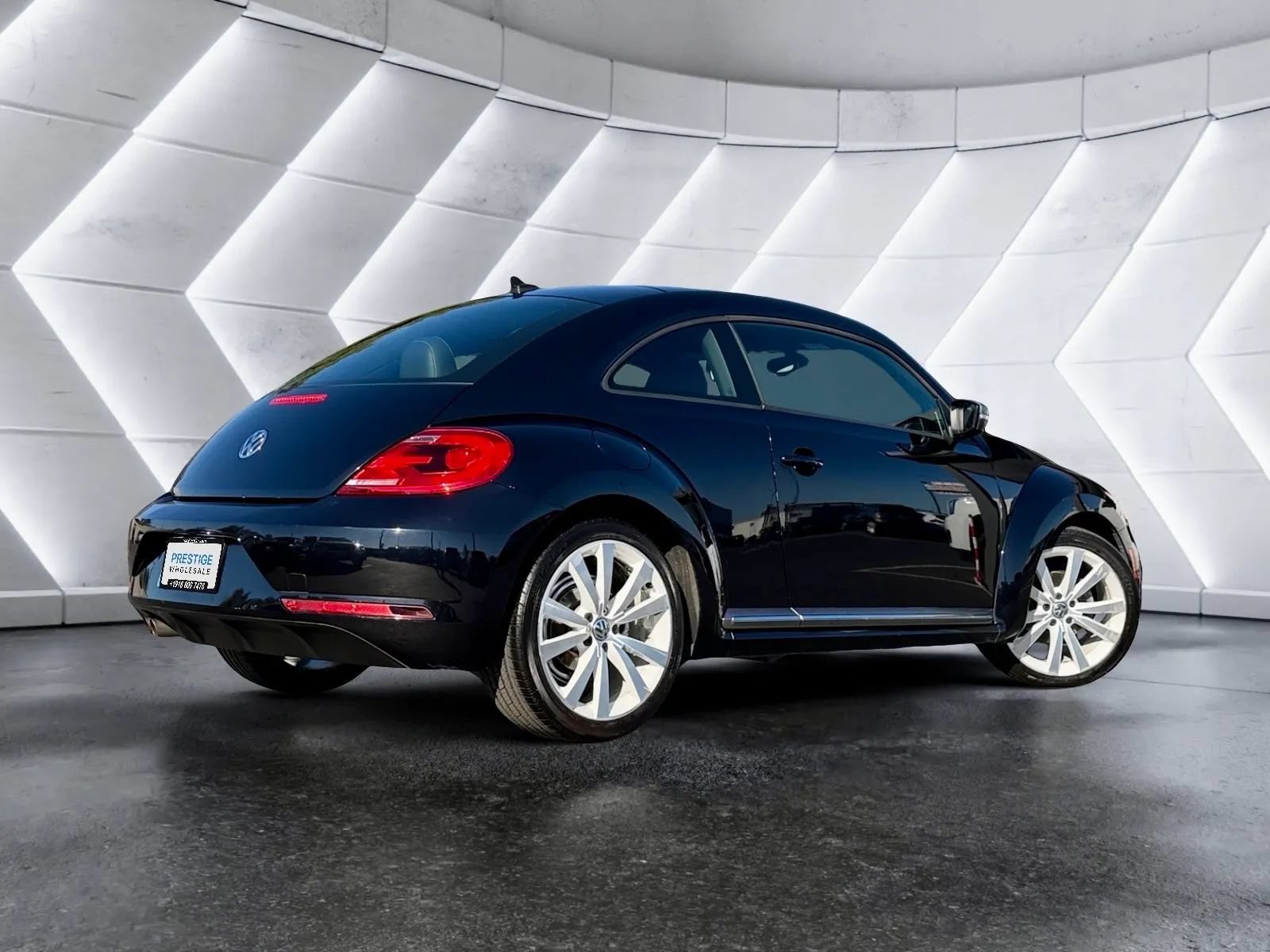 Used 2014 Volkswagen Beetle 1.8T FWD image 8