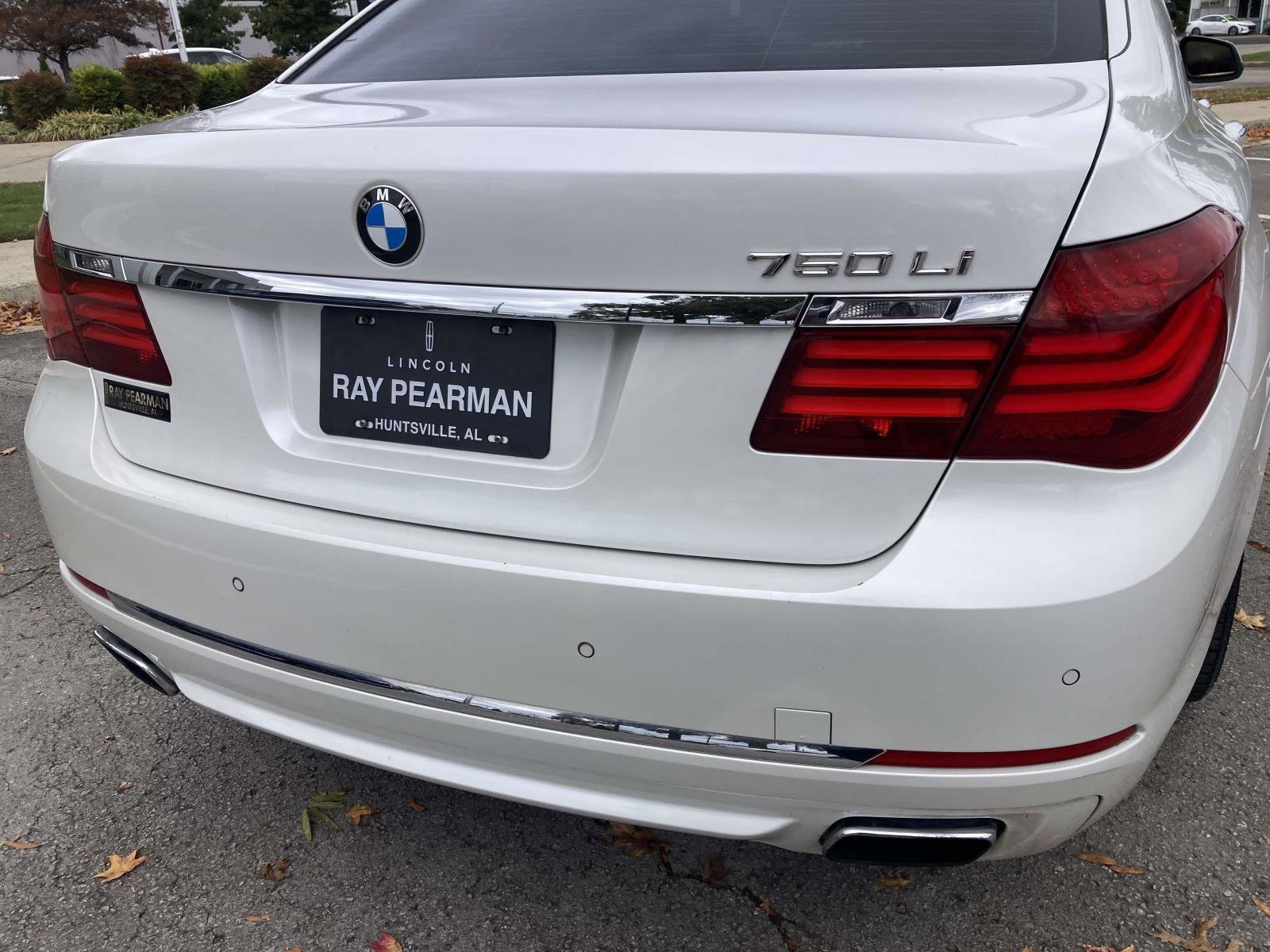 Used 2013 BMW 750Li RWD image 4