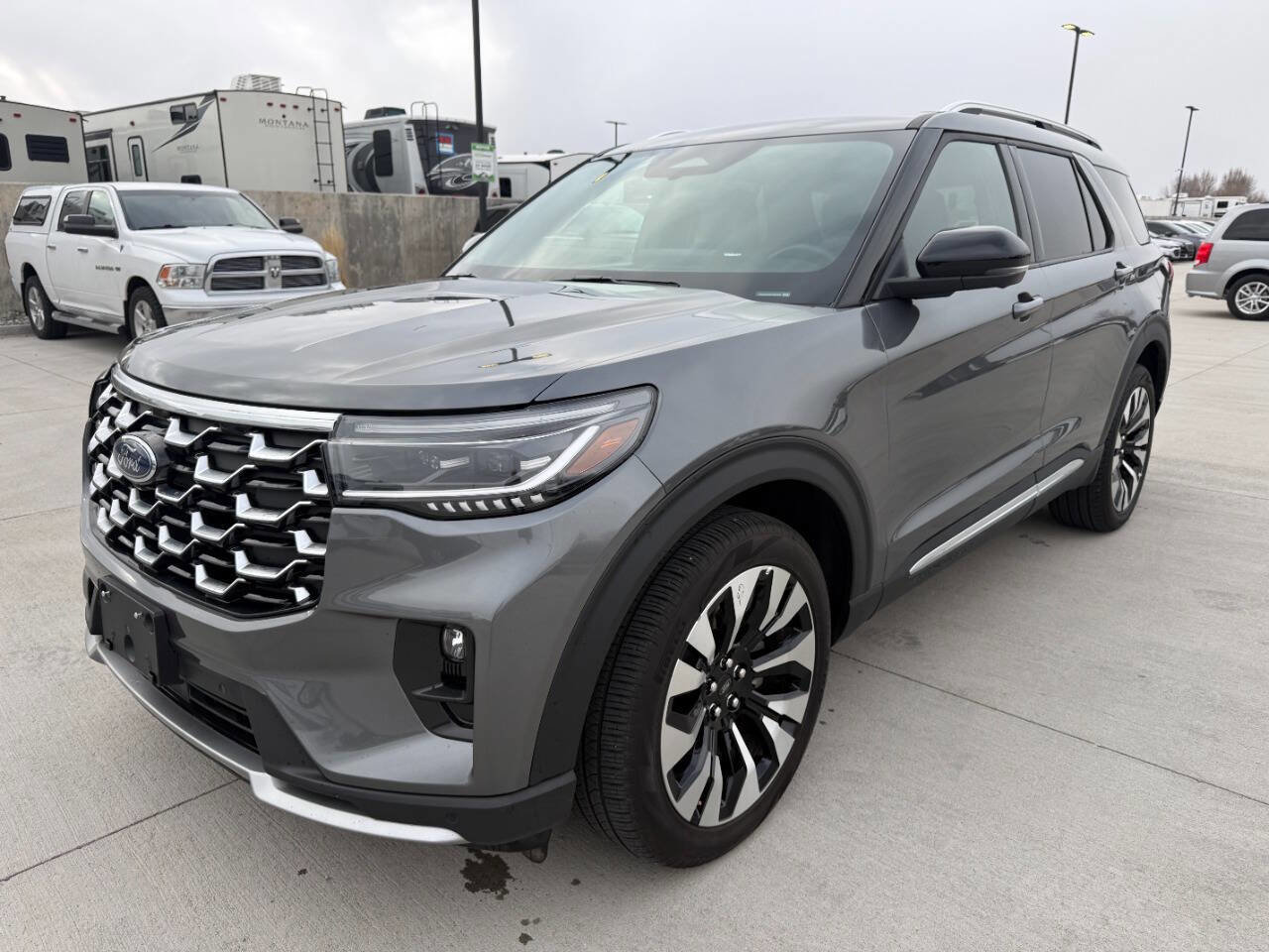 Used 2025 Ford Explorer Platinum w/ LUX Leather Package image 7