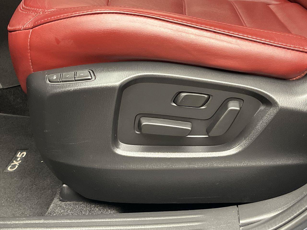 Certified 2025 MAZDA CX-5 Carbon Edition AWD/4WD image 11