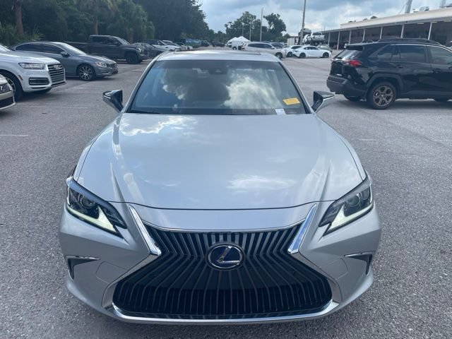 Used 2019 Lexus ES 300h w/ Premium Package FWD image 6