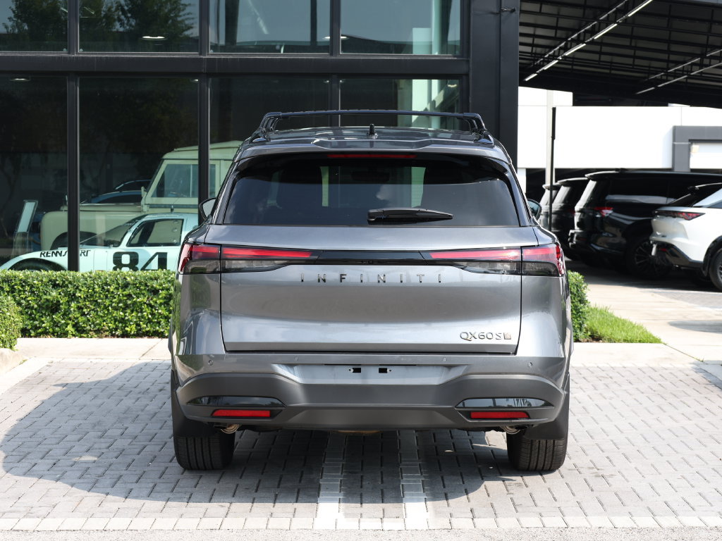 Certified 2026 INFINITI QX60 Sport w/ Dark Cargo Package AWD/4WD image 6