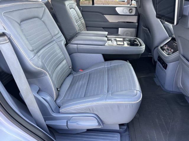 Used 2018 Lincoln Navigator Black Label w/ Cargo Package AWD/4WD image 13