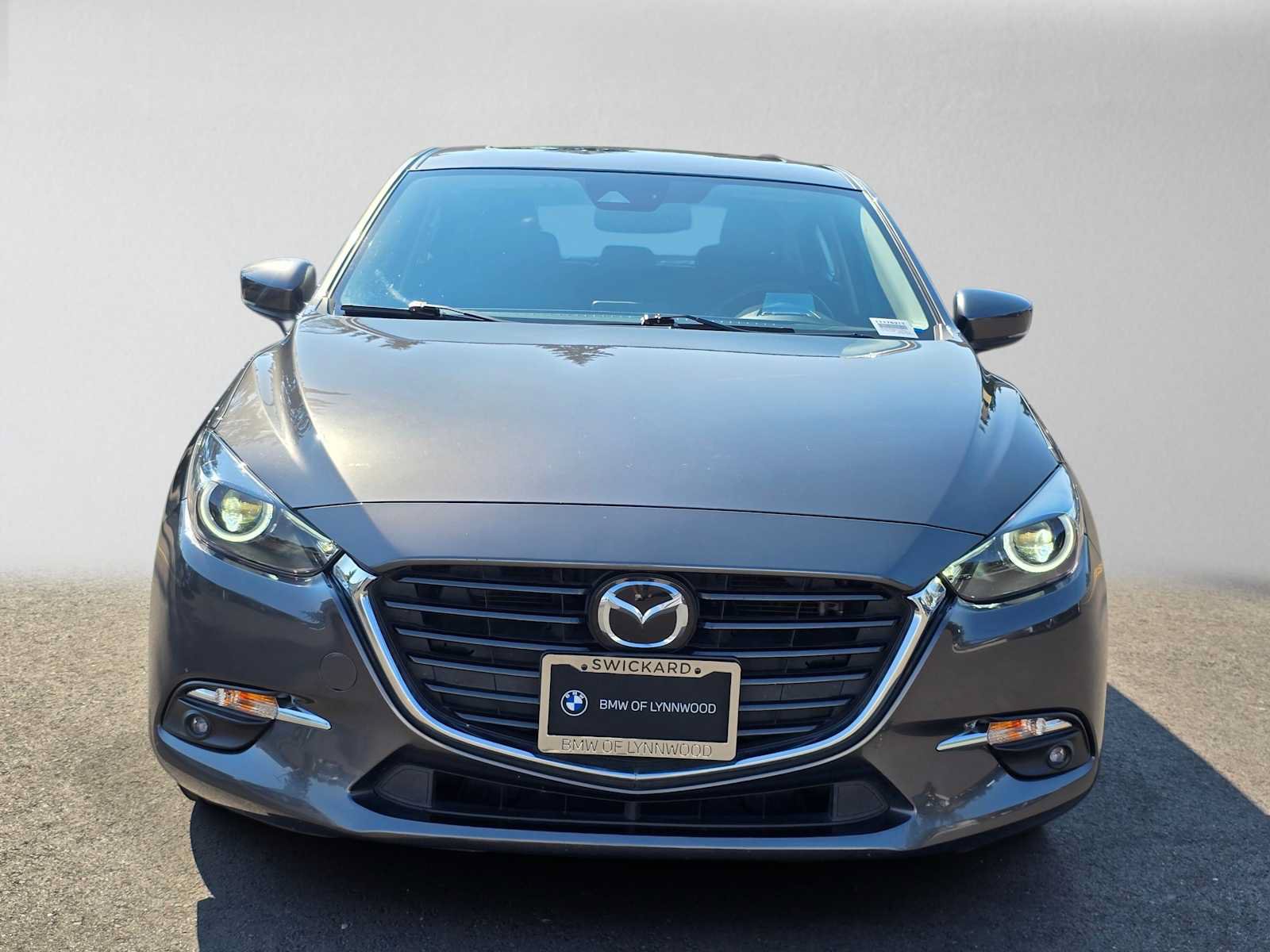 Used 2017 MAZDA MAZDA3 Grand Touring w/ Premium Equipment Package FWD image 8
