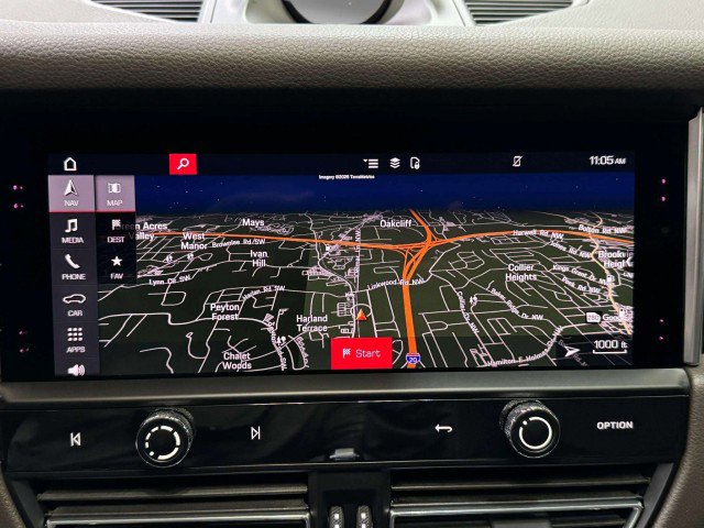 Used 2024 Porsche Macan image 49