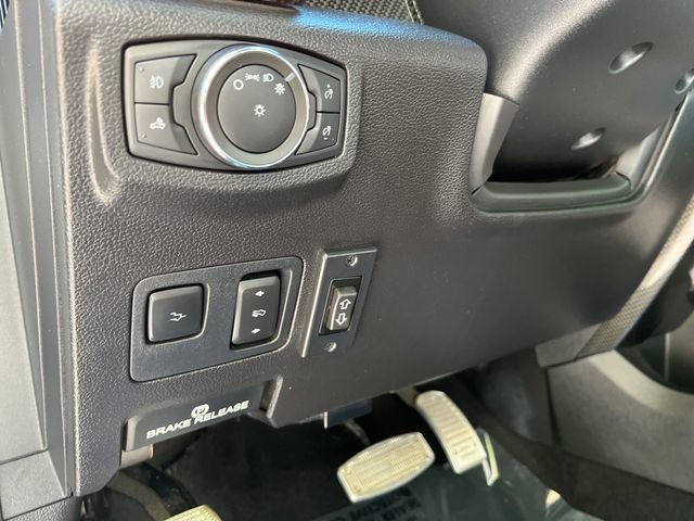 Used 2021 Ford F250 Lariat w/ Lariat Ultimate Package AWD/4WD image 38