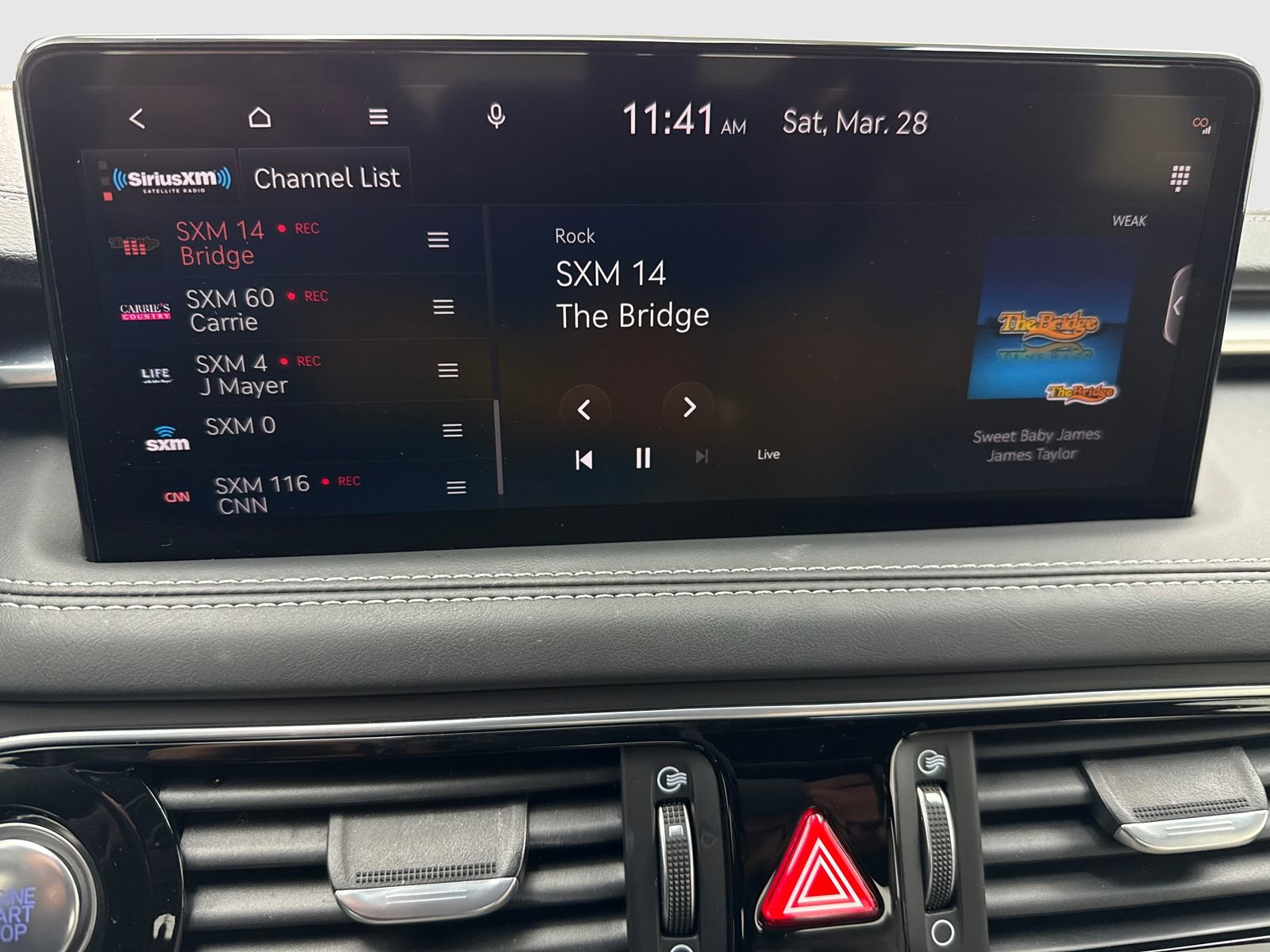 Used 2023 Genesis G70 2.0T image 27