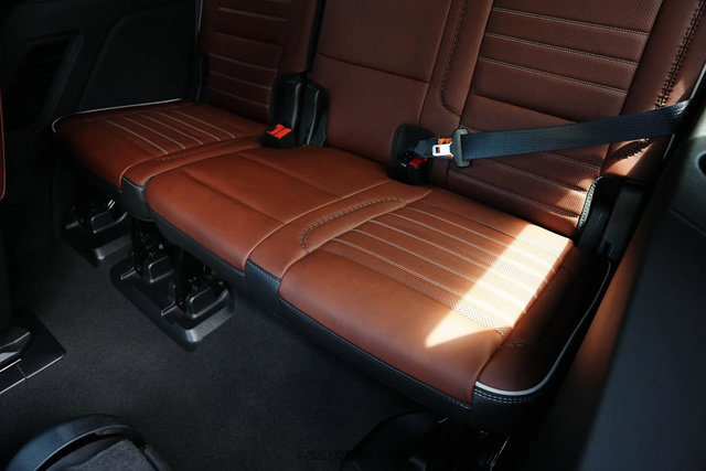Used 2023 GMC Yukon Denali Ultimate AWD/4WD image 53