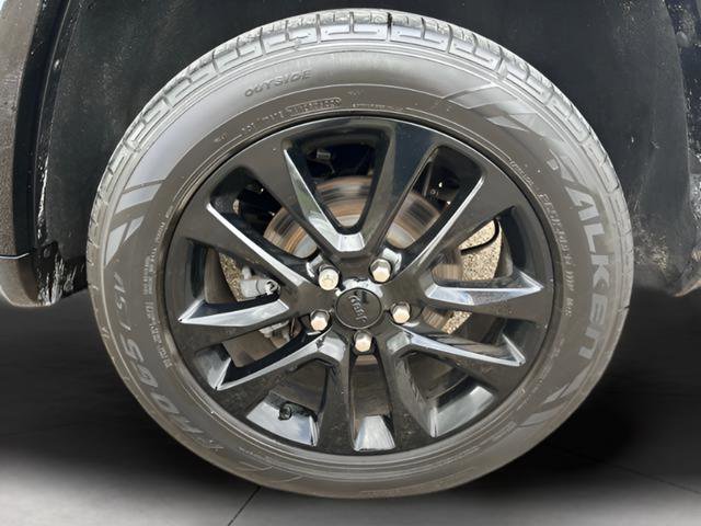 Used 2020 Jeep Grand Cherokee Altitude image 13