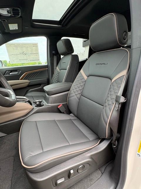 New 2026 GMC Canyon Denali AWD/4WD image 12