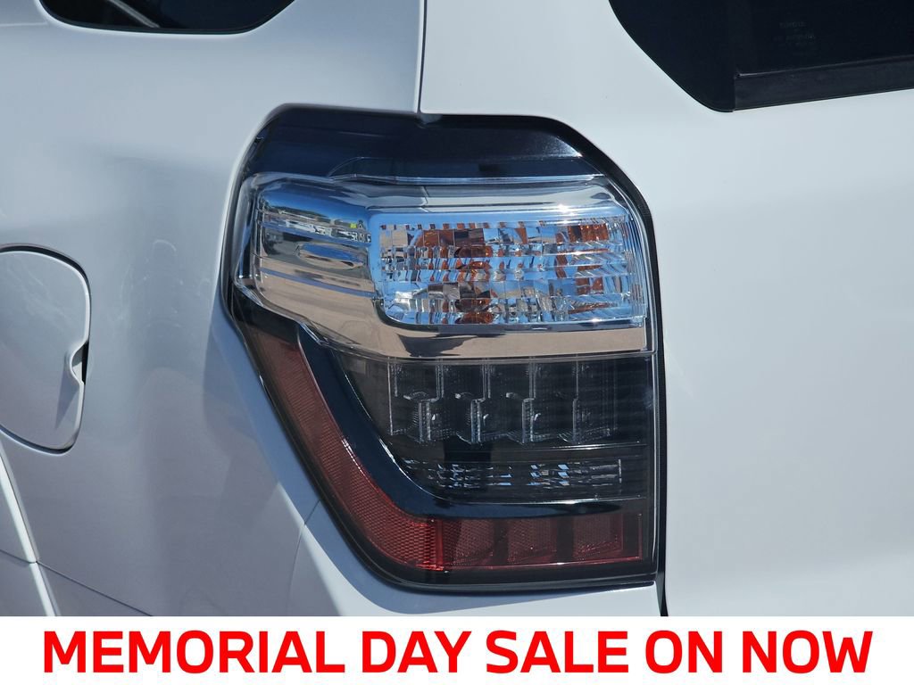Used 2019 Toyota 4Runner SR5 Premium w/ Wilderness Package AWD/4WD image 40