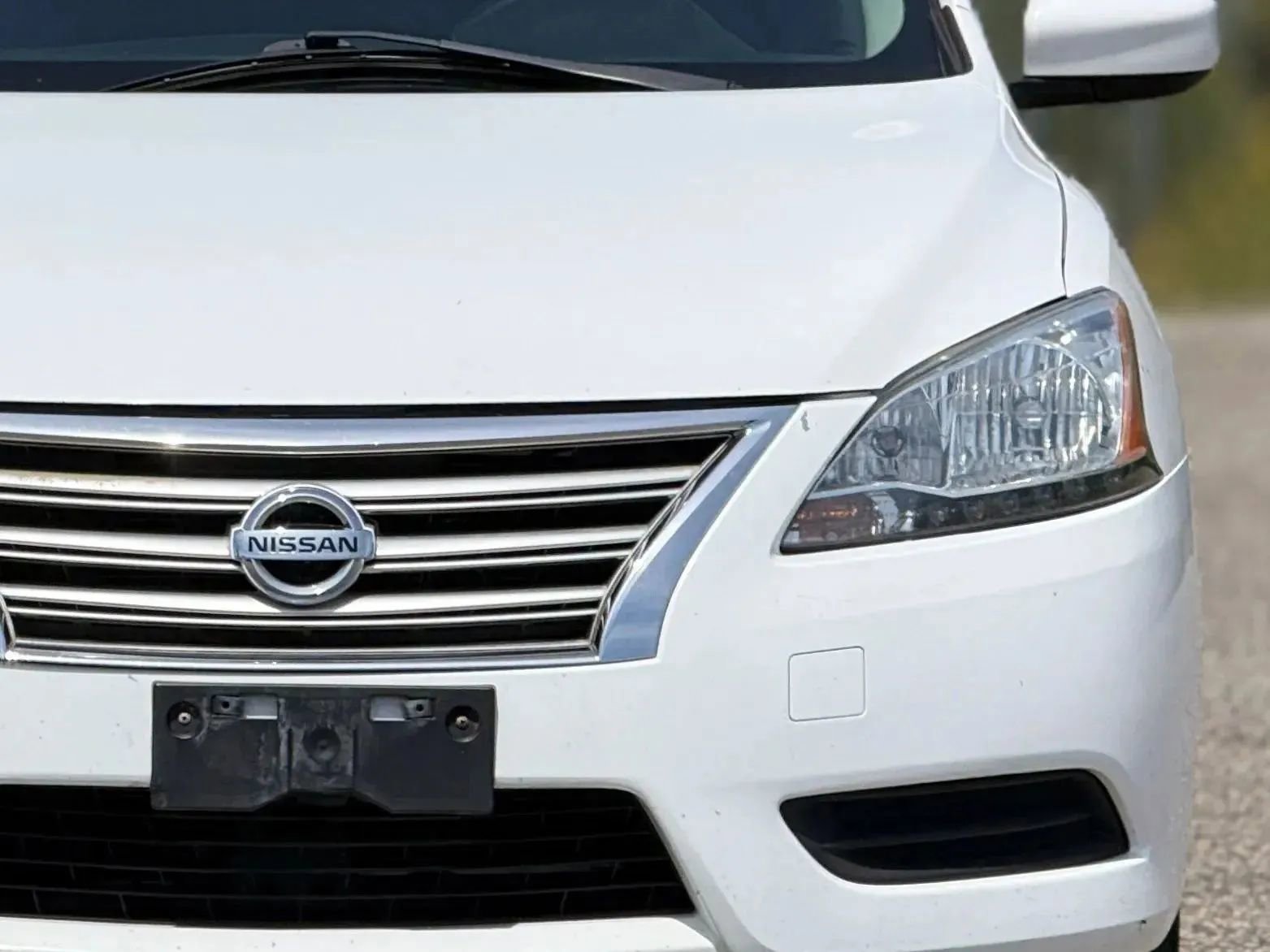 Used 2015 Nissan Sentra SV FWD image 12