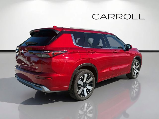 Used 2025 Mitsubishi Outlander SEL FWD image 3