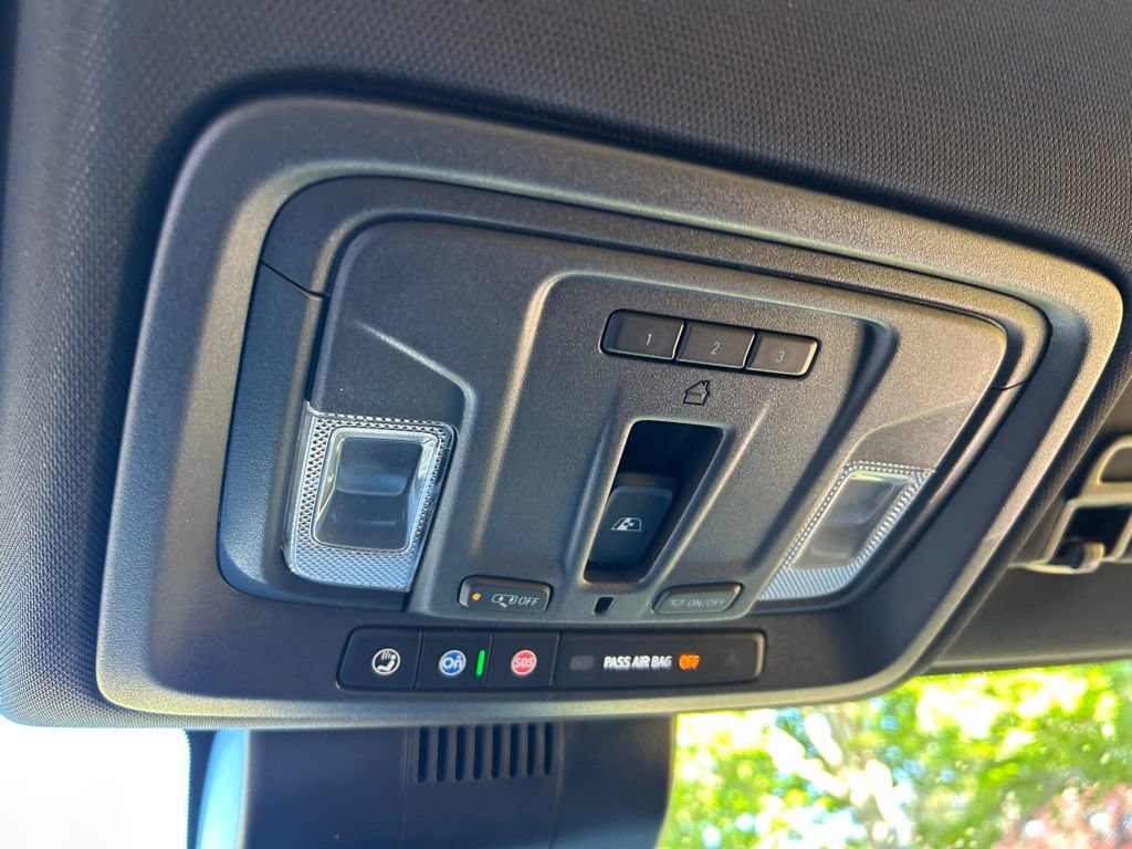 Used 2024 Chevrolet Silverado 1500 ZR2 w/ Technology Package AWD/4WD image 66