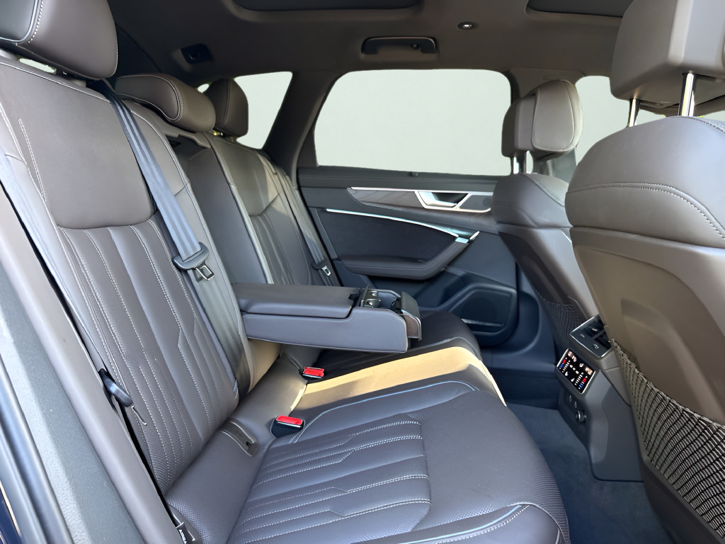 Used 2023 Audi A6 3.0T allroad Prestige AWD/4WD image 36
