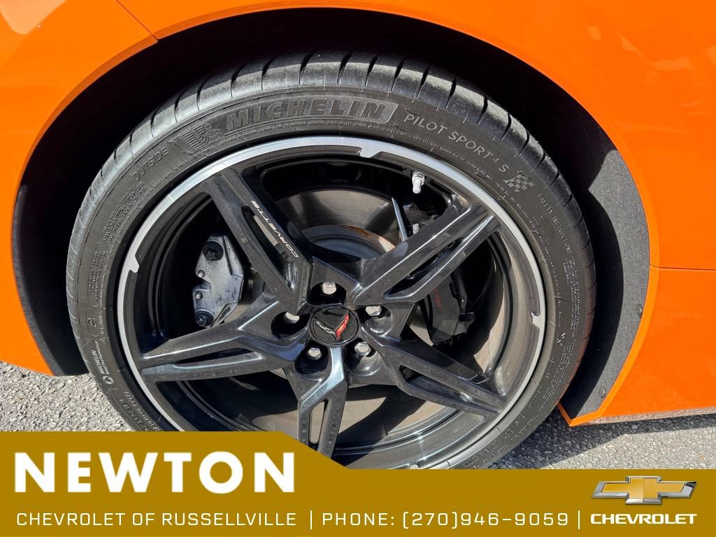 Used 2024 Chevrolet Corvette Stingray Preferred Conv w/ Z51 Performance Package RWD image 30