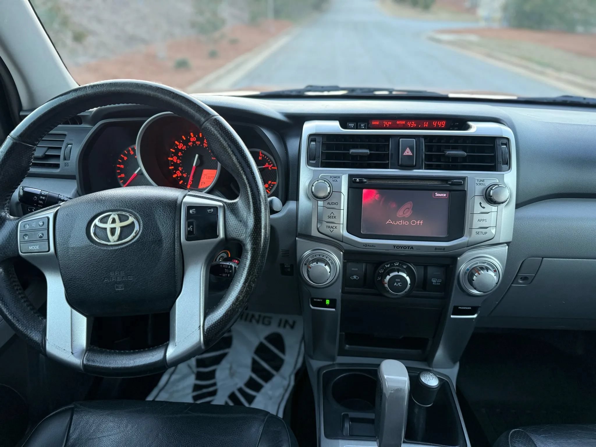 Used 2012 Toyota 4Runner SR5 w/ Premium Pkg AWD/4WD image 23