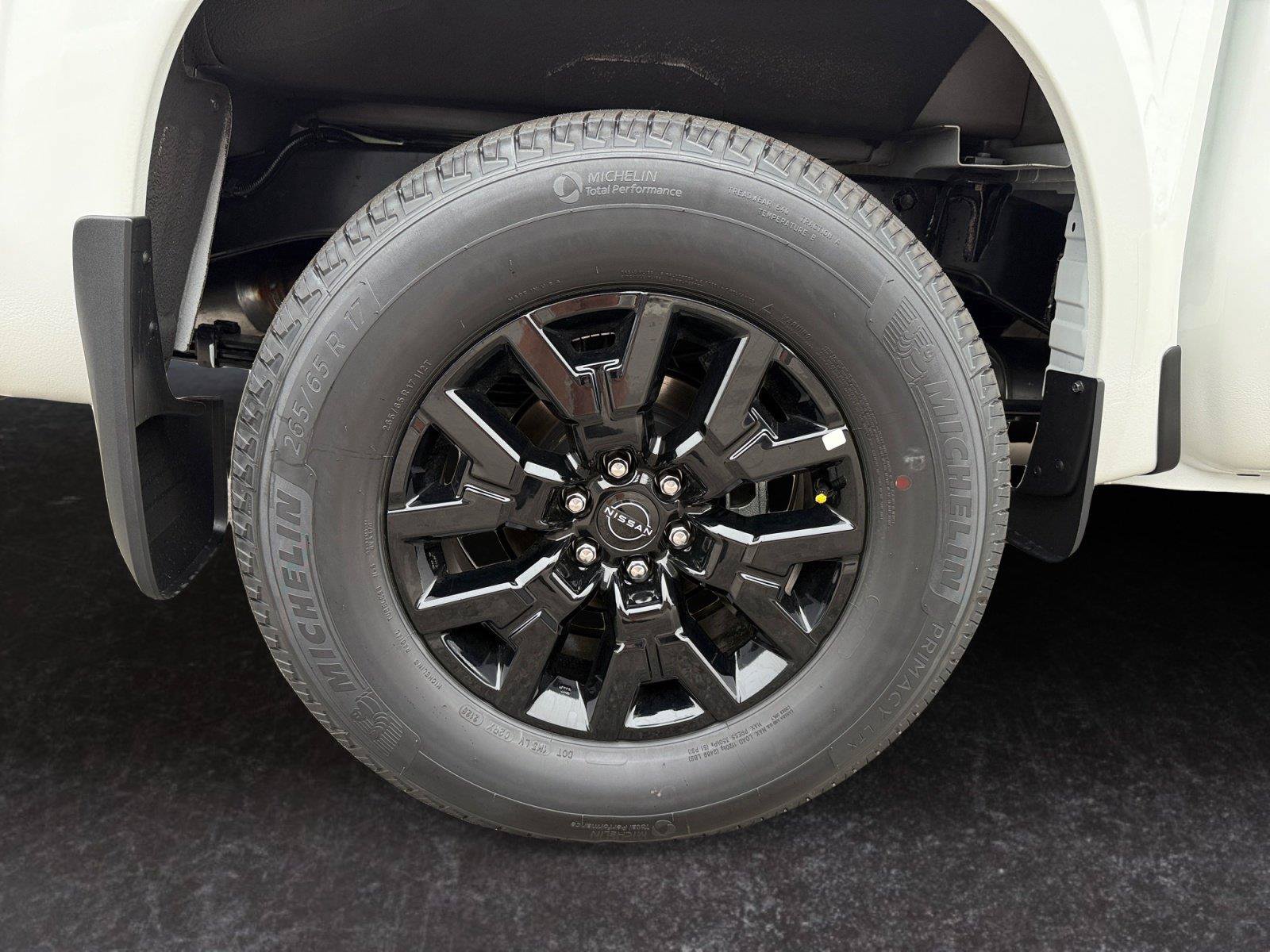 New 2026 Nissan Frontier SV w/ Tow Package AWD/4WD image 27