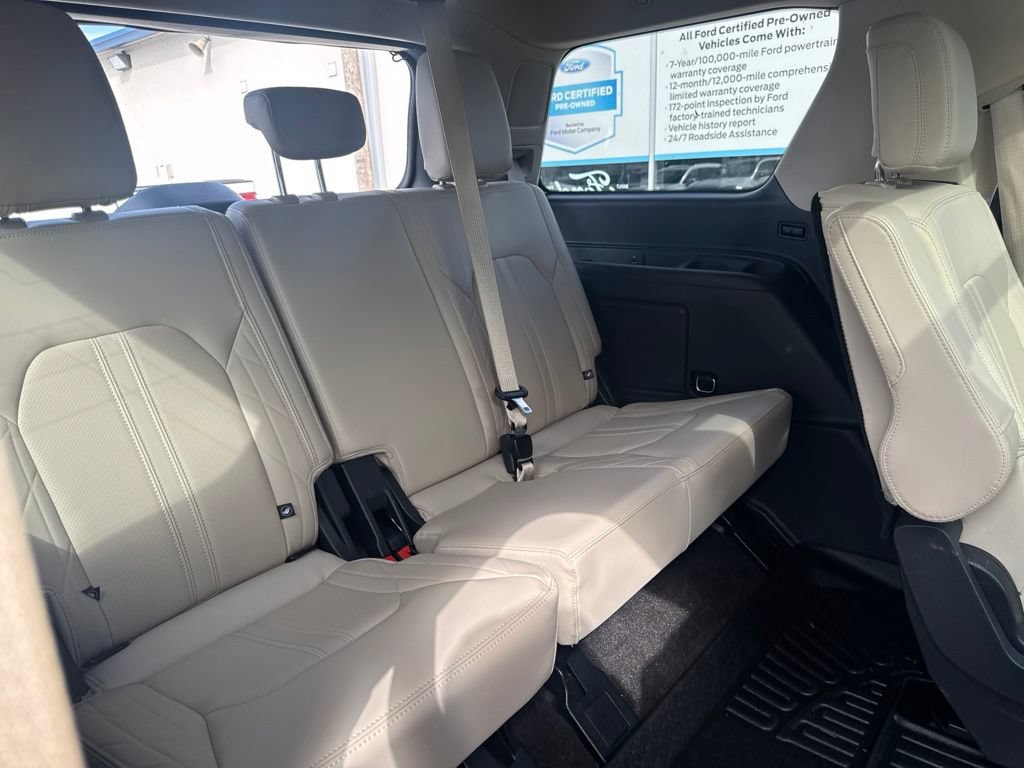 Used 2023 Ford Expedition Platinum AWD/4WD image 46