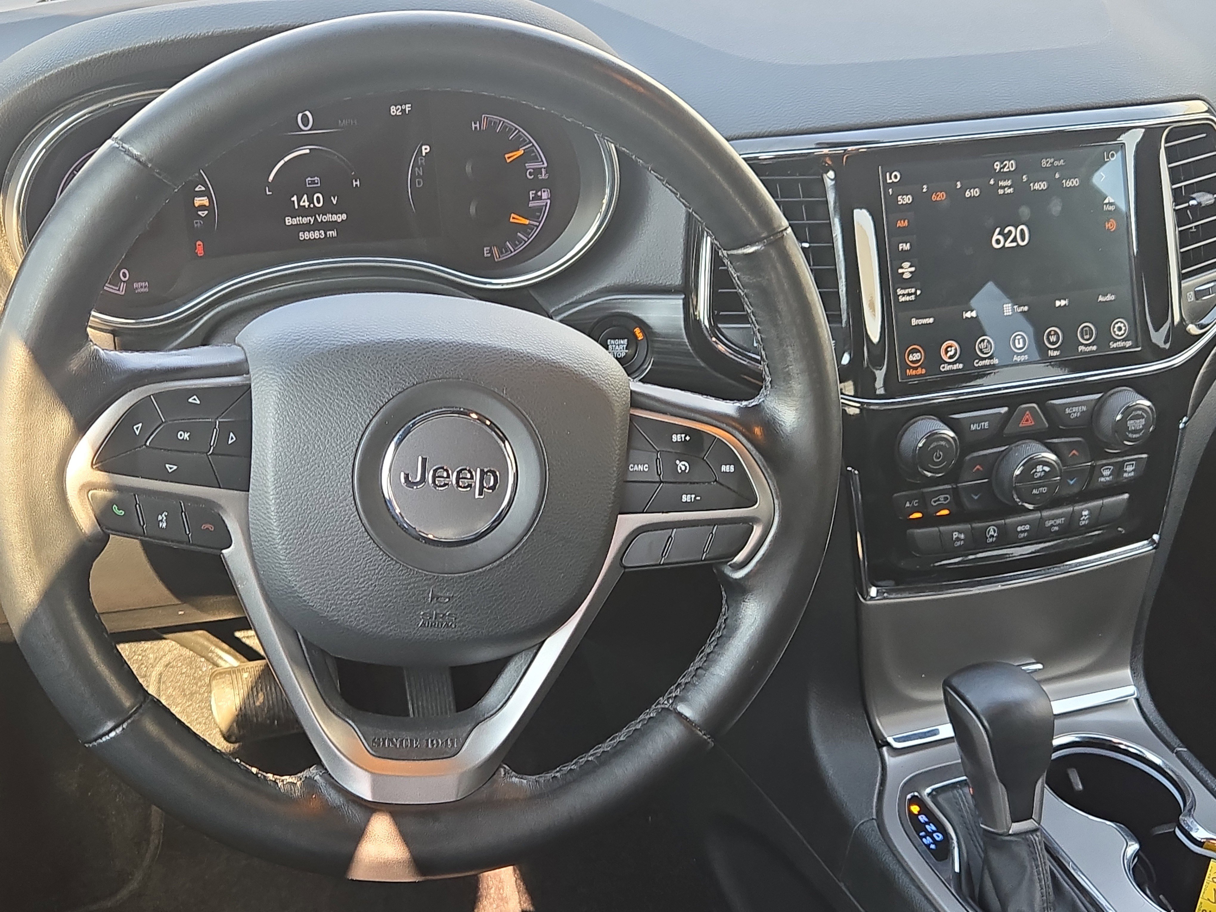 Used 2022 Jeep Grand Cherokee Laredo X image 17