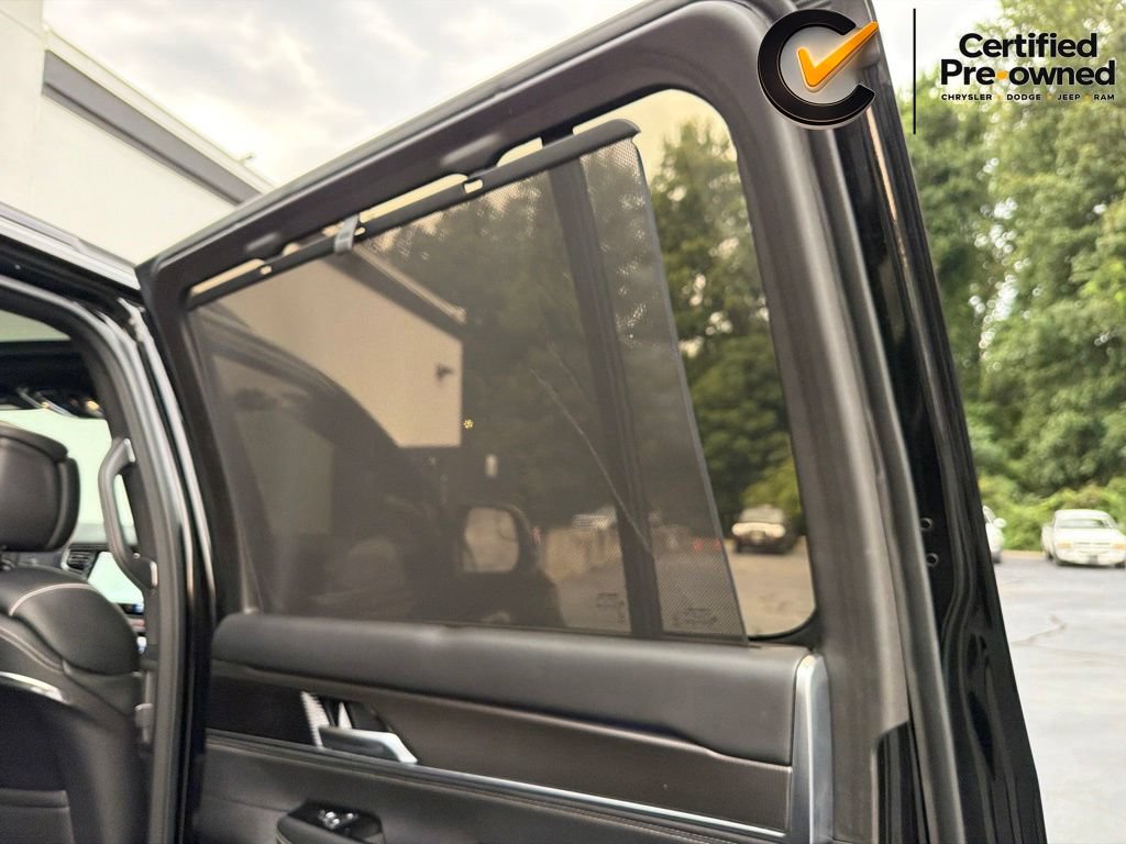Certified 2023 Jeep Grand Wagoneer Series II AWD/4WD image 27