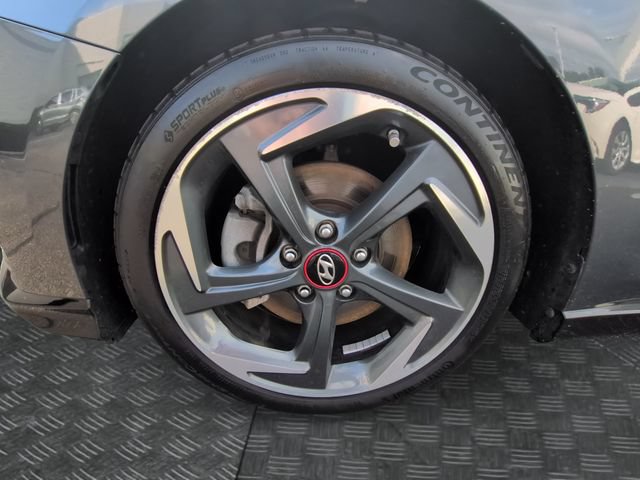 Used 2020 Hyundai Veloster Turbo FWD image 13