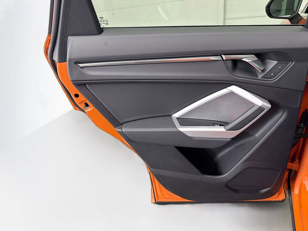 Certified 2025 Audi Q3 2.0T Premium w/ Convenience Package image 24