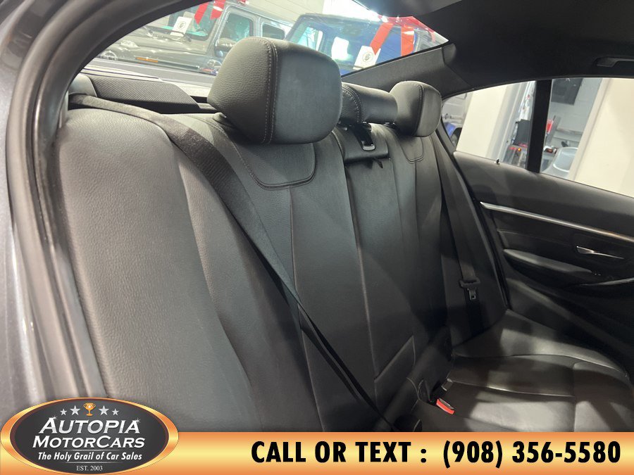 Used 2017 BMW 340i xDrive Sedan AWD/4WD image 19