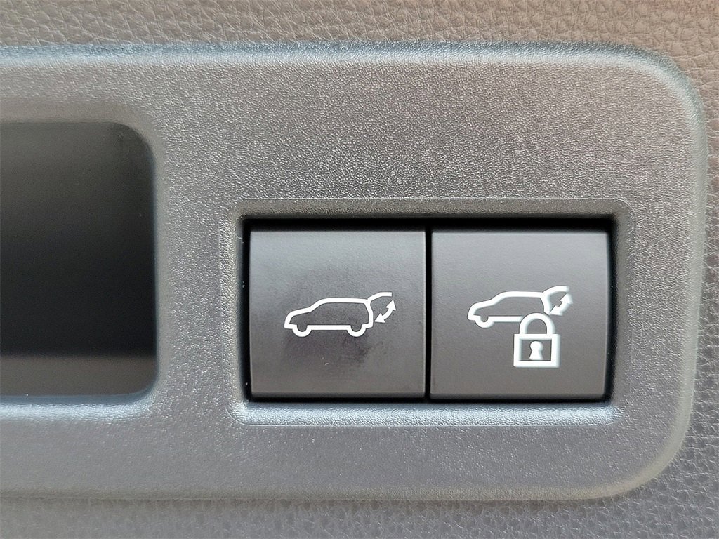 Used 2025 Toyota 4Runner Limited image 27