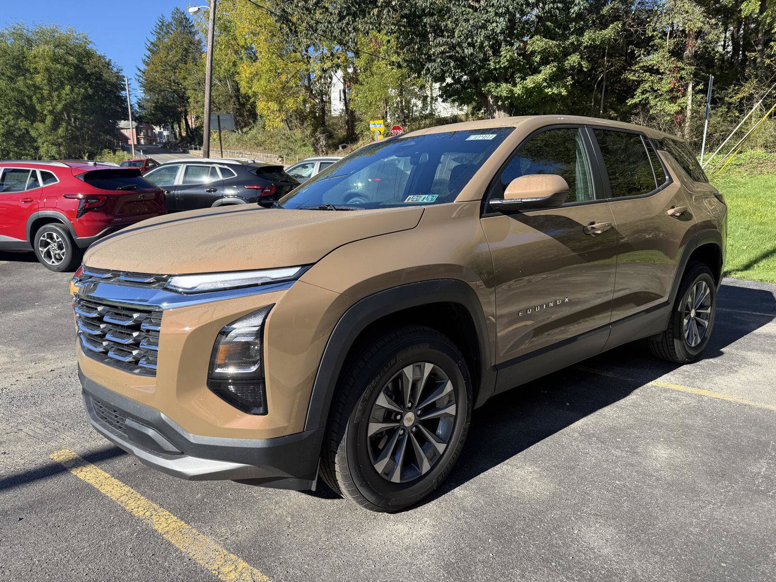New 2027 Chevrolet Equinox LT w/ Convenience Package II AWD/4WD image 3