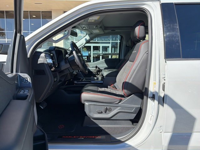 Used 2026 Ford F250 Lariat w/ Black Appearance Package image 13