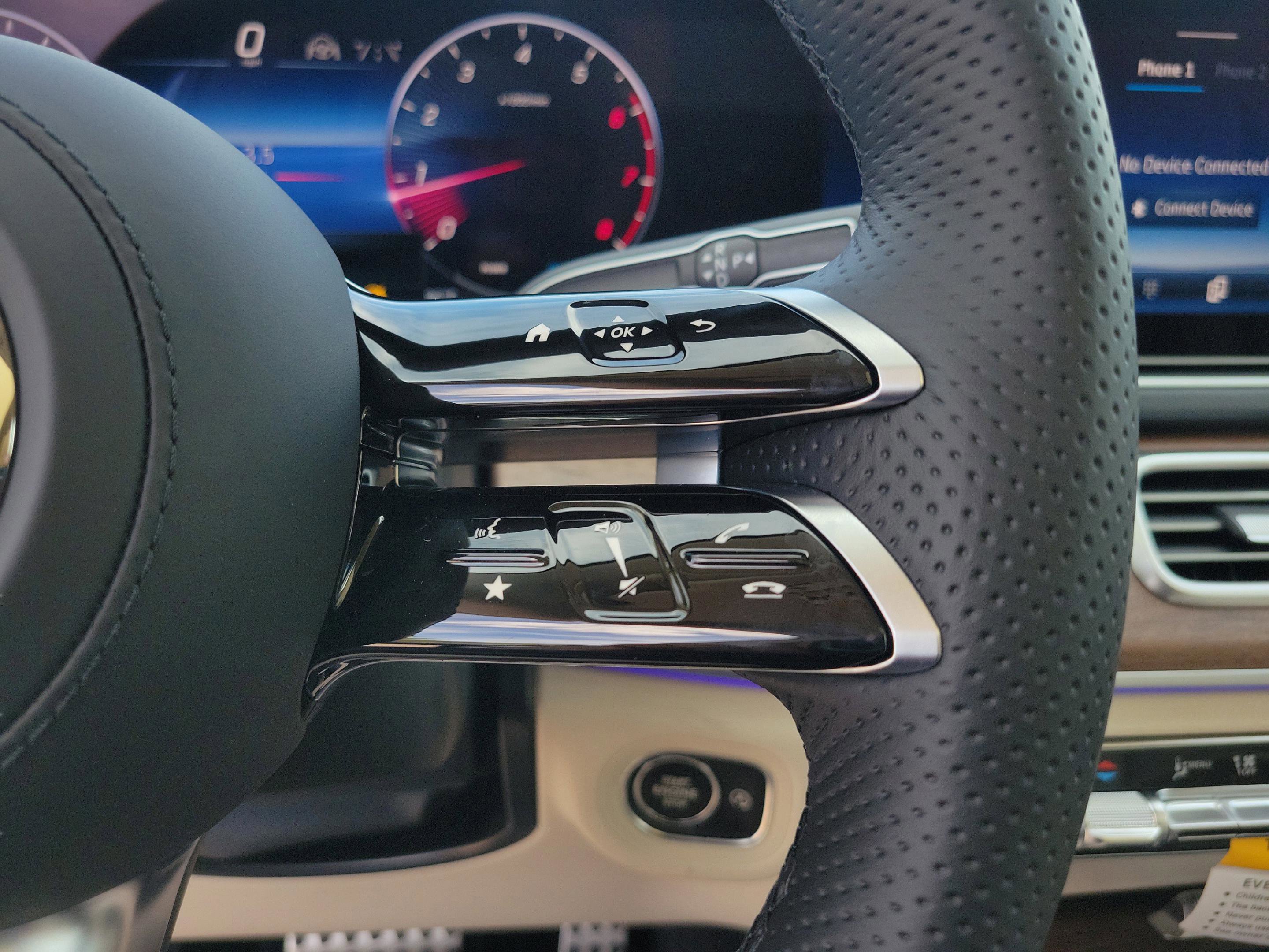 New 2026 Mercedes-Benz GLS 450 4MATIC image 25