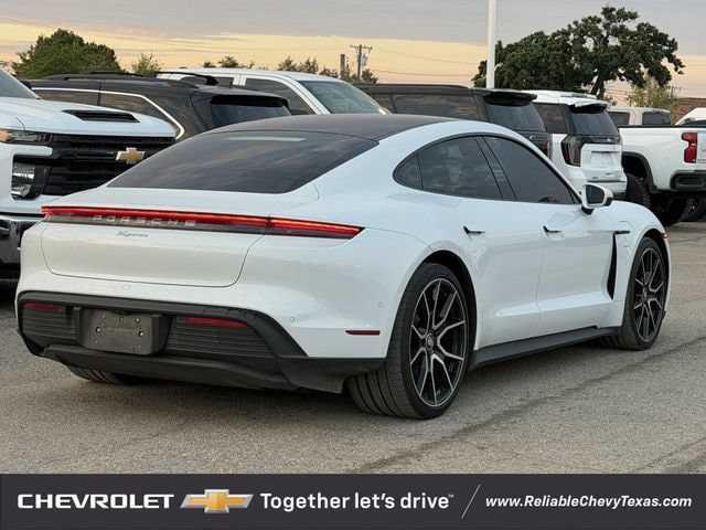 Used 2023 Porsche Taycan RWD image 4