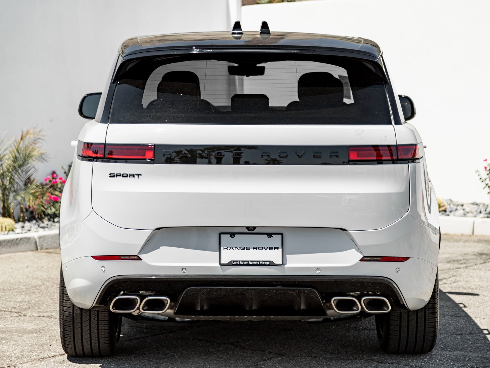 Used 2025 Land Rover Range Rover Sport Autobiography image 8