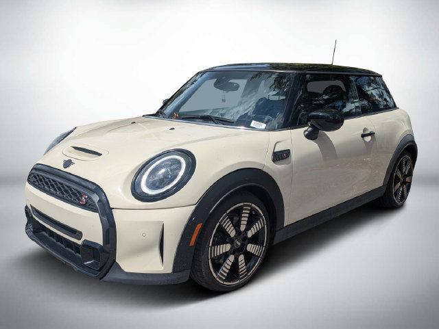 Used 2022 MINI Cooper S w/ Driver Assistance Package FWD image 8