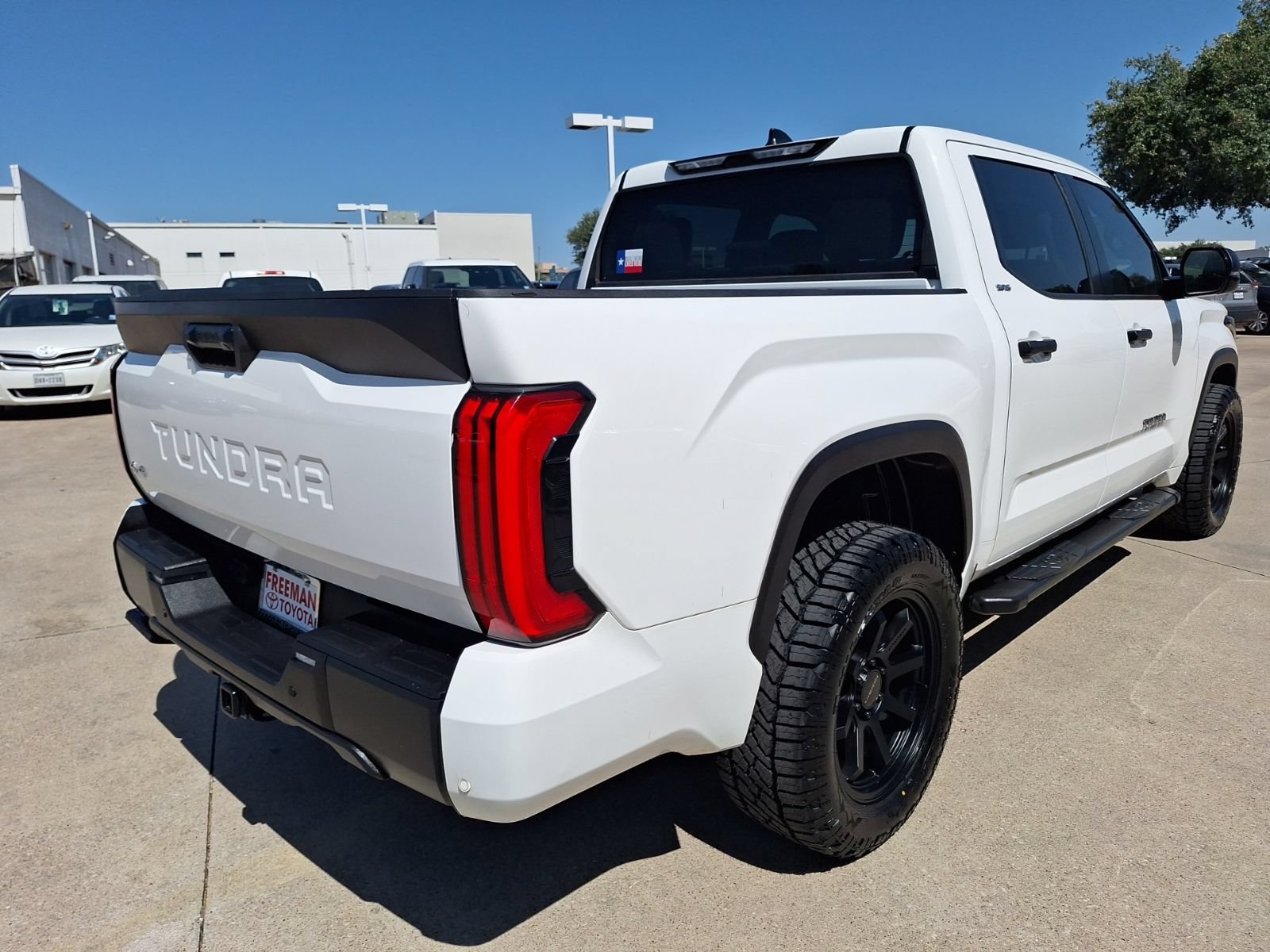 Used 2024 Toyota Tundra SR5 w/ SR5 Convenience Package AWD/4WD image 6