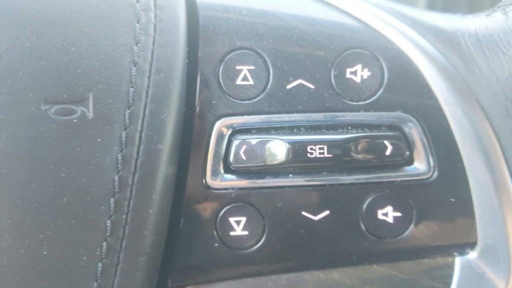 Used 2016 Cadillac Escalade Platinum image 22