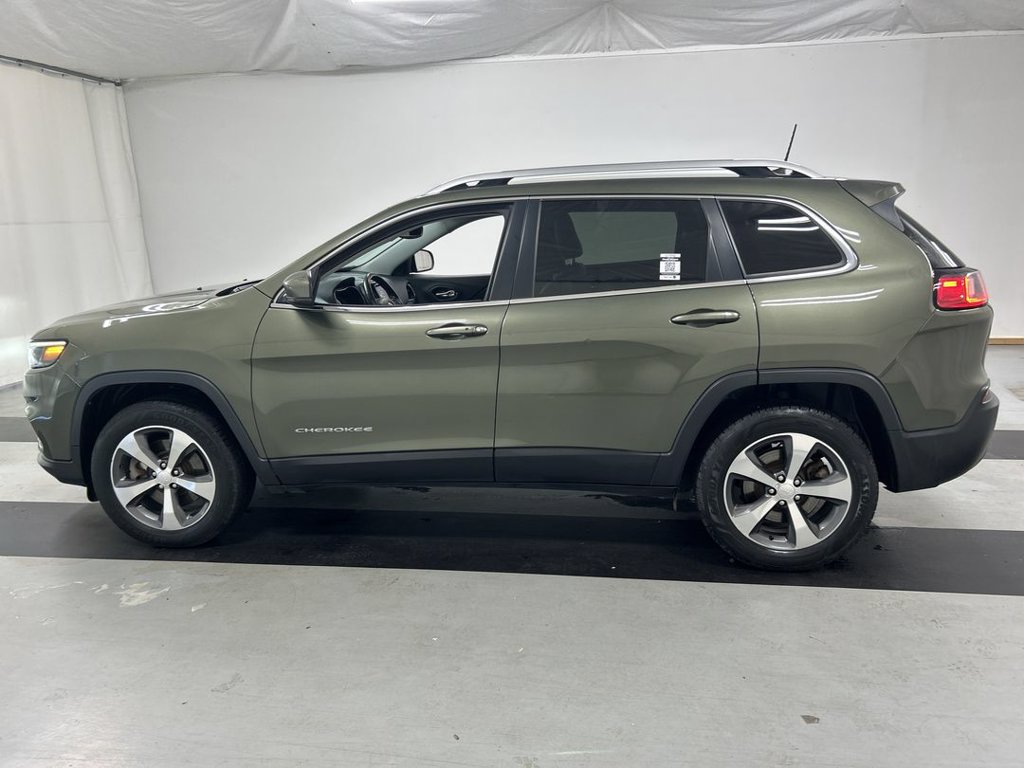Used 2019 Jeep Cherokee Limited AWD/4WD image 6