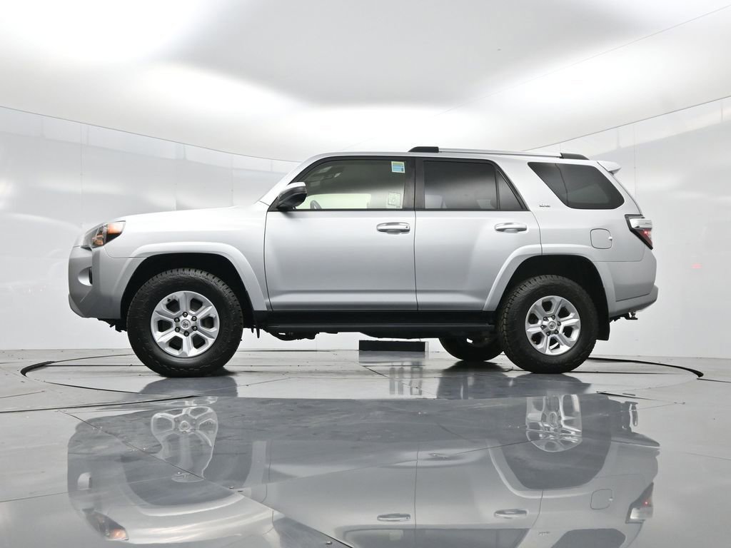 Used 2021 Toyota 4Runner SR5 image 6